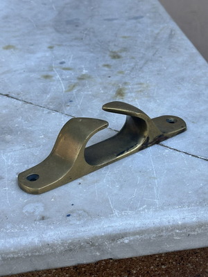 Vintage brass boat cleat decorative, used, 16 cm