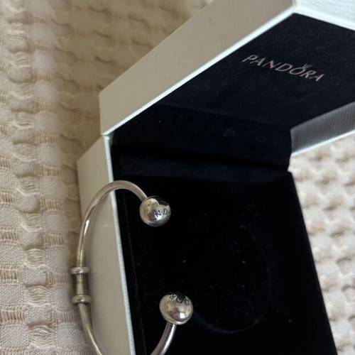 Pandora silver cuff bracelet, size 15.3 cm