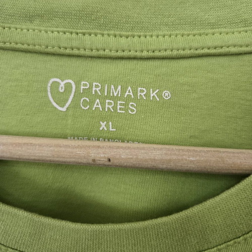 Primark T-shirt like new, size XL, light green