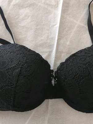 H&M bra used, black with light padding