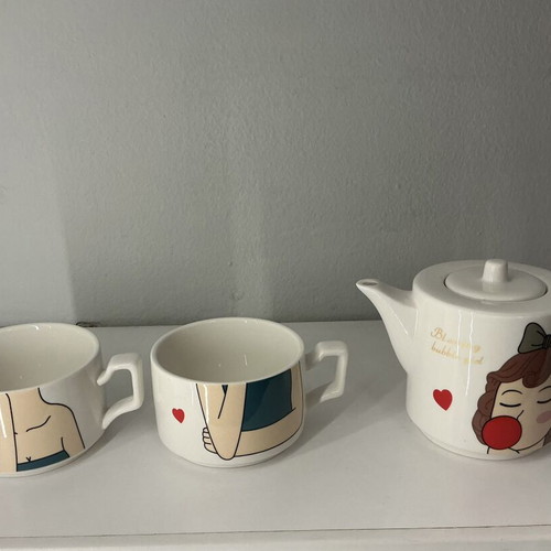 Teapot with Two Cups New Pop Art Design