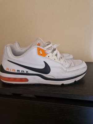 Nike Air Max sneakers size 44, white