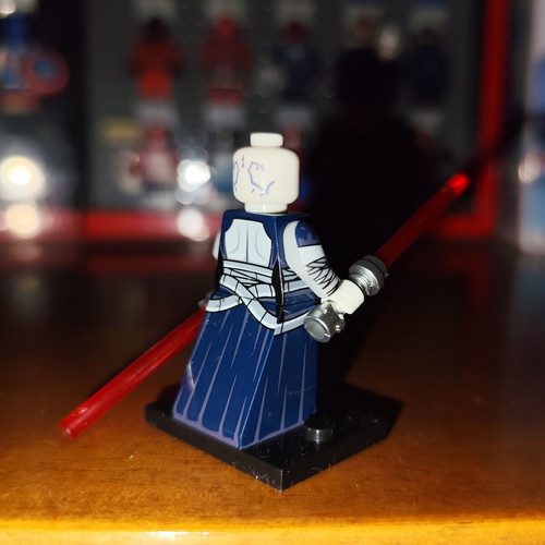 Asajj Ventress Clone Wars minifigure like new with base and two red lightsabers