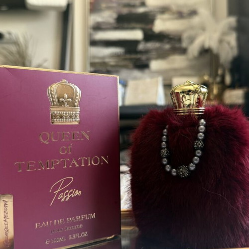 Queen of Temptation Eau de Parfum 100ml like new with box
