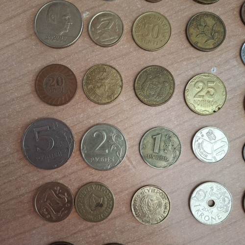 Coins used from various countries and years, set