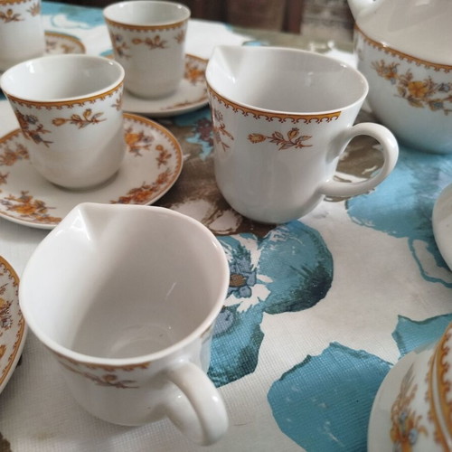 Serving set 27 pieces like new