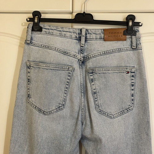 Tommy Hilfiger straight ankle jeans like new, light blue