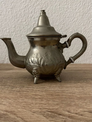 Moroccan teapot Dar El Berrad used, handmade