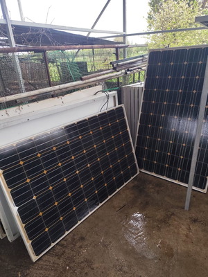 Luxor Monocrystalline Solar Panels used 250W