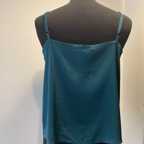 Mind Matter top size L like new, green with subtle shine