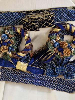Handmade Christmas Wreaths, Ribbons and Bows used