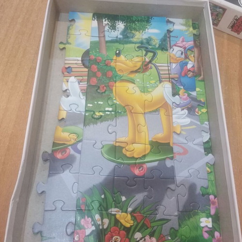 Mickey Mouse puzzle used, 100 pieces, Disney with friends