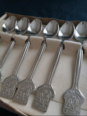 Vintage coffee spoons unused, set of 6 pieces