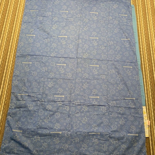 Children's bedding set like new with 2 sheets, 1 duvet cover, 1 pillowcase