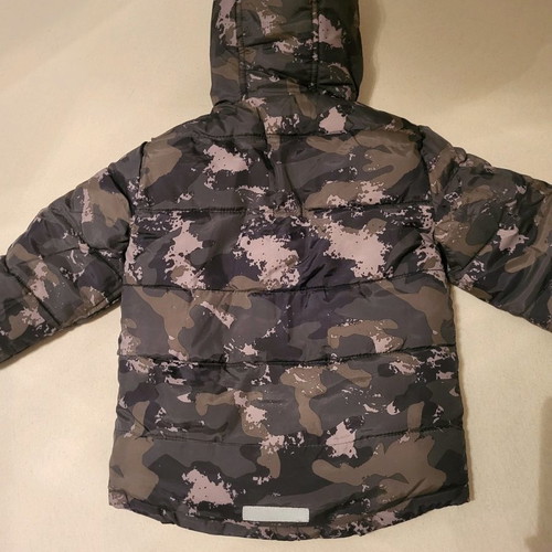 Clothing pack for 2-year-old boy like new with Mexx jacket