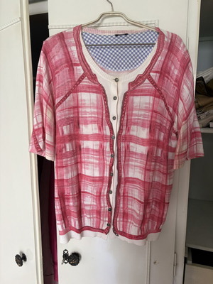 Basler cardigan sweater size 46 like new, white and pink