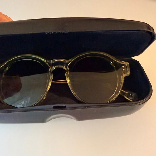 Kaleos Beckett beige sunglasses like new