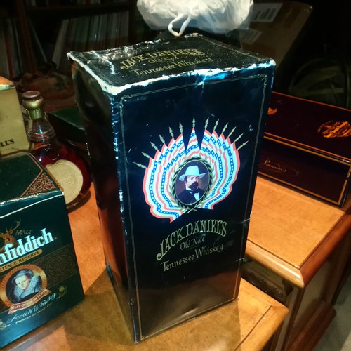 Jack Daniel's whiskey 1990 collectible with crystal decanter