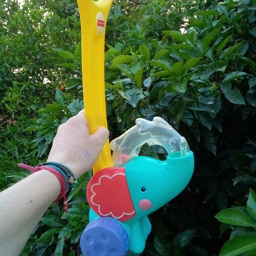 Fisher Price играчка за бебе употребявана с подарък фигурки