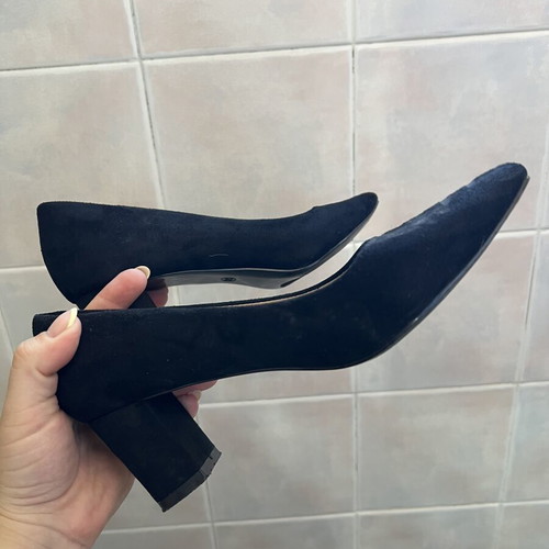 Black velvet pumps size 38 like new