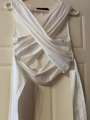 Zara Basic white crossover sleeveless top size S like new