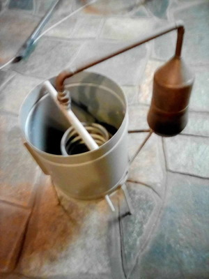 DISTILLERY-TABLETOP-HANDMADE