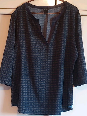 Ann Taylor summer shirt like new, size XL, black and beige