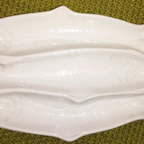 Ceramic serving platter with fish design new, porcelain