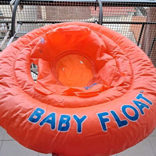 Baby inflatable float with seat for 1-2 year old up to 15 kg Jumpo like new