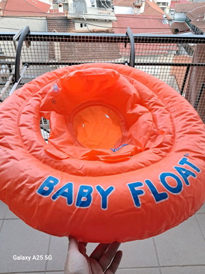 Baby inflatable float with seat for 1-2 year old up to 15 kg Jumpo like new