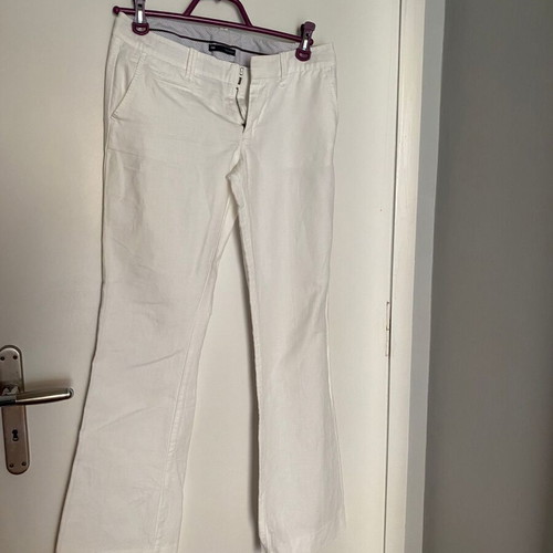 Gap white pants like new, hip slung fit flare, cotton-linen fabric