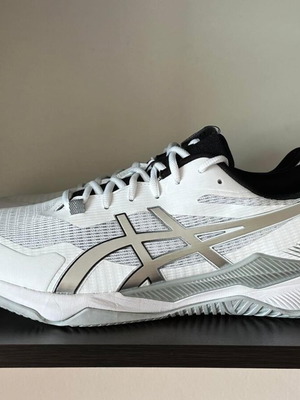 ASICS GEL-TACTIC μέγεθος 47, σόλα 30εκ, Σχεδόν Νέα