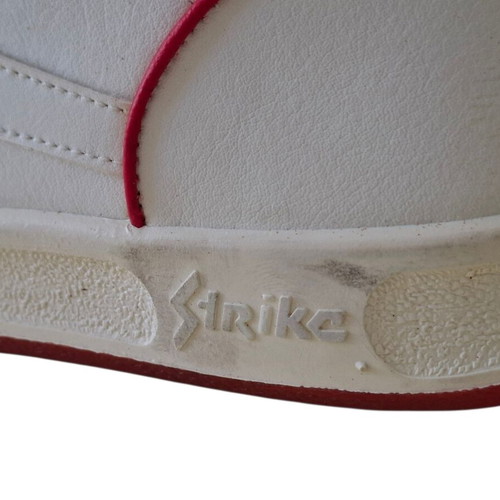 Vintage Strike athletic shoes size 40, new, white