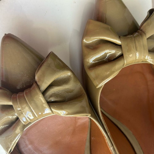 Schutz patent leather pumps used, size 39, beige