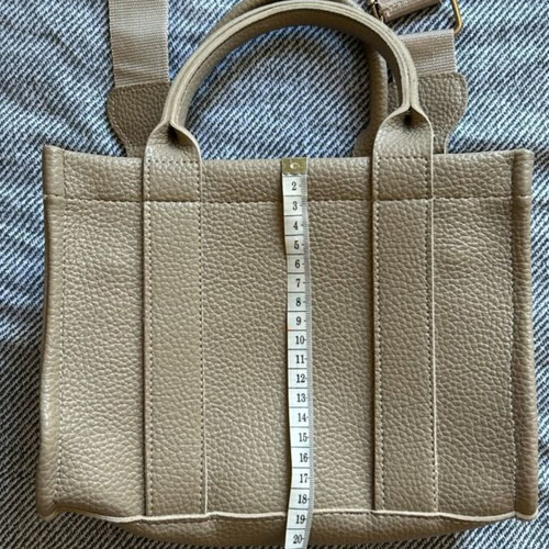 Beige crossbody bag like new