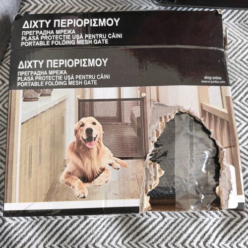 Dog carrier box set, house and restriction net new