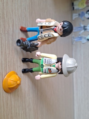 Σετ εξερευνητών δεινοσαύρων Saurus Team Playmobil σαν καινούργιο, 2 φιγούρες, καπέλα, κάμερα