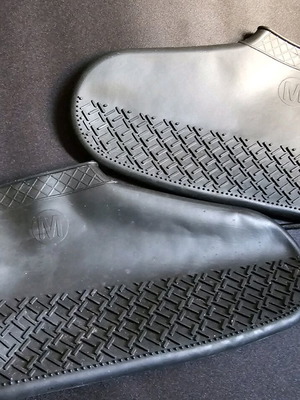 Silicone waterproof shoe covers set new, size M