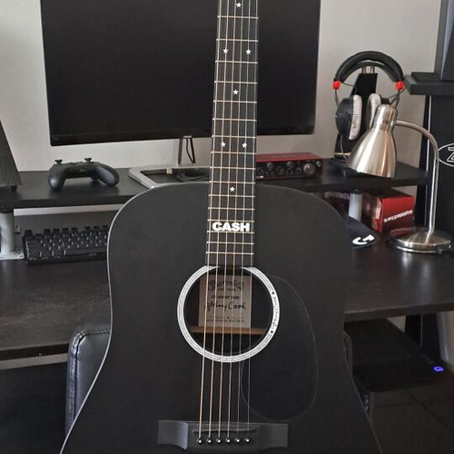 Martin Acoustic Guitar DX Johnny Cash like new