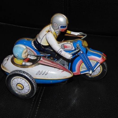 Vintage MS-709 China used wind-up tin toy motorcycle with sidecar