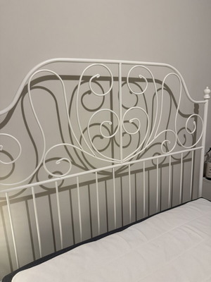 Bed with mattress used in very good condition