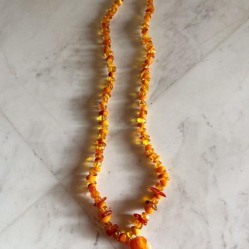 Vintage Baltic amber necklace with pendant like new