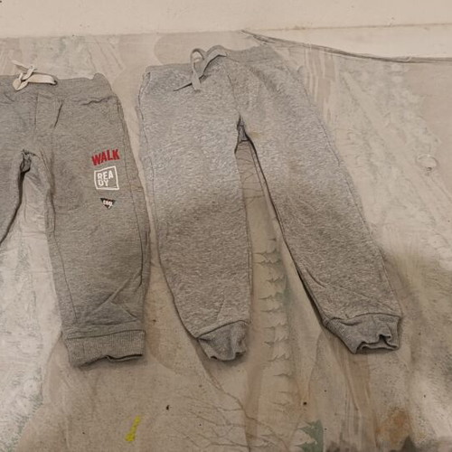 Boys' clothing set like new, 5 jeans, 2 sweatpants, 3 shorts