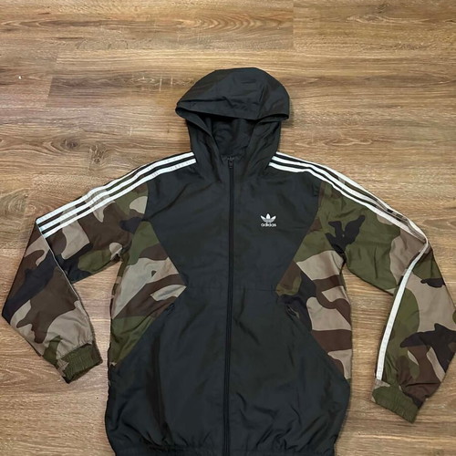 Adidas Originals Camo Windbreaker Jacket size S like new
