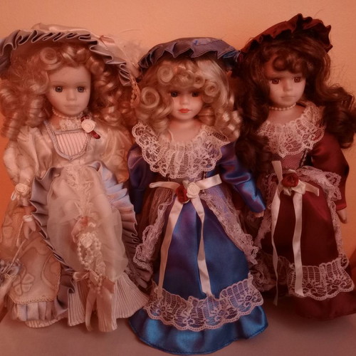 Porcelain dolls vintage romantic collection