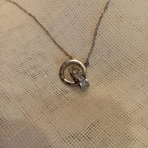 Steel necklace with crystals like new, gift box included