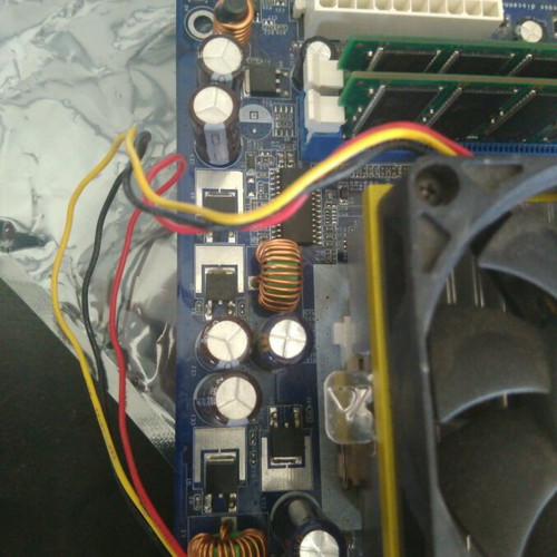 Amd Athlon 2000 XP SocketA Asrock K7VT4A KT400 KT400A used set with 1GB