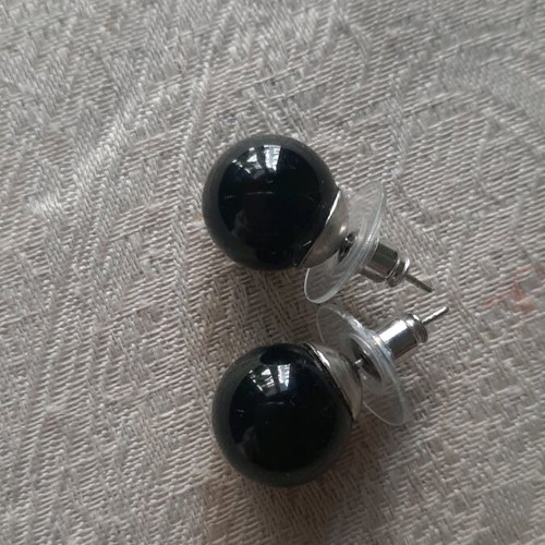 Earrings with black ball new