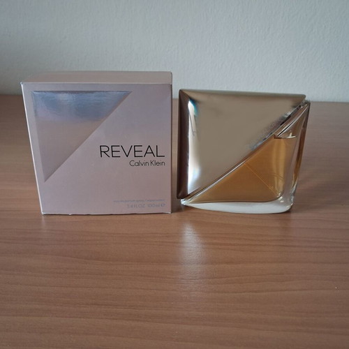 Calvin Klein Reveal perfume 100 ml like new