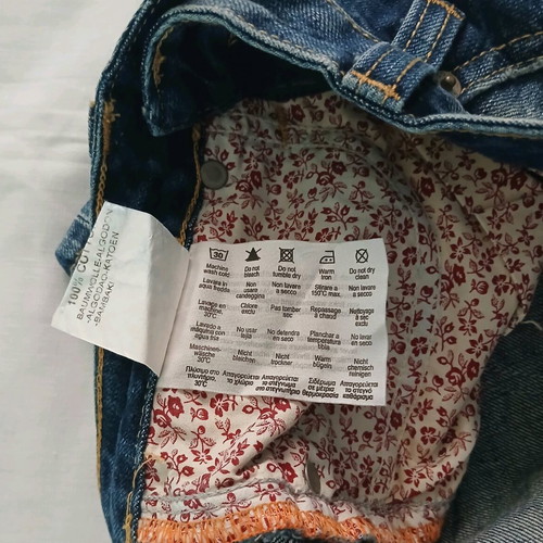 Staff low-rise denim skirt like new, size 25, blue